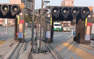 環(huán)保節(jié)水效率高！兩臺林頓龍門往復(fù)式全自動洗車機即將竣工！